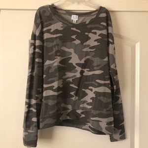 Peyton Jensen Lightweight camo sweatshirt, Small